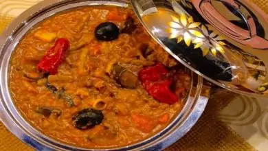 المرقوق بالدجاج والخضار