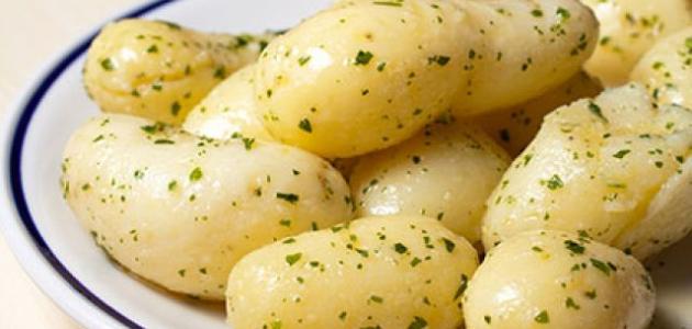 ما هي السعرات الحرارية في البطاطس المسلوقة