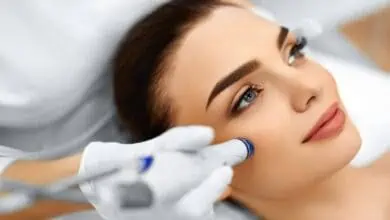 تنظيف البشرة العميق